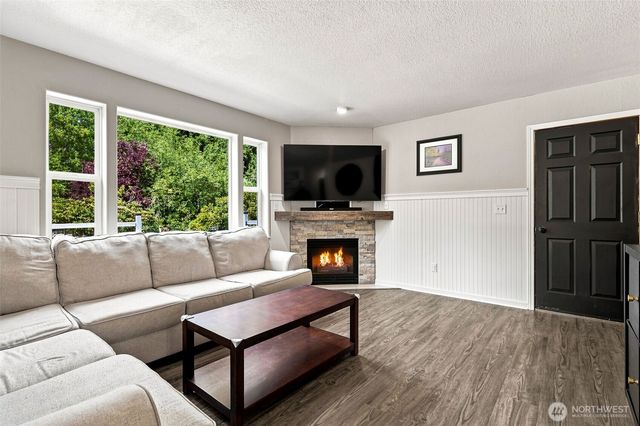 2512 20th Avenue NE, Olympia, WA 98506