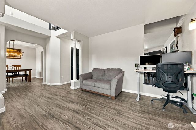 2512 20th Avenue NE, Olympia, WA 98506