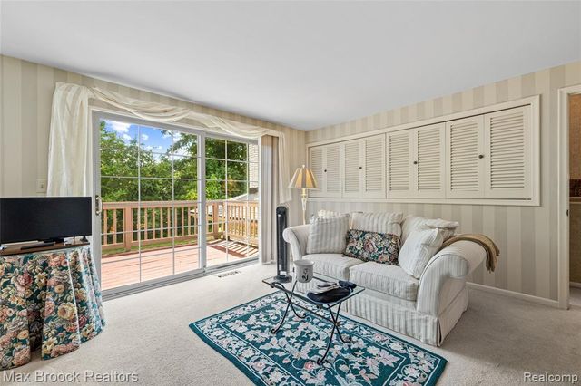 3265 Bloomfield Shore Drive, West Bloomfield, MI 48323