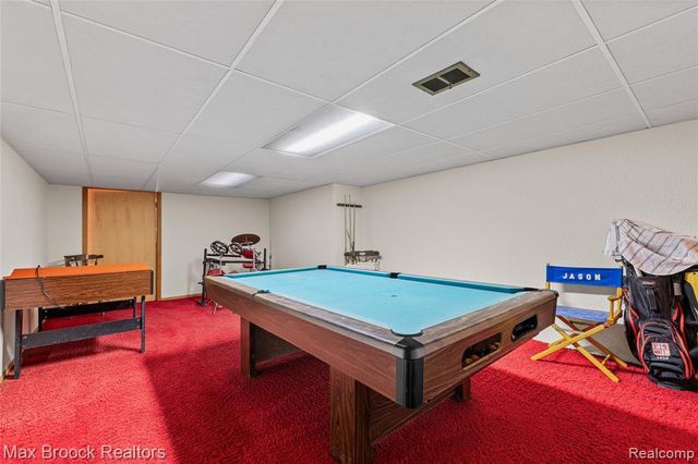 3265 Bloomfield Shore Drive, West Bloomfield, MI 48323