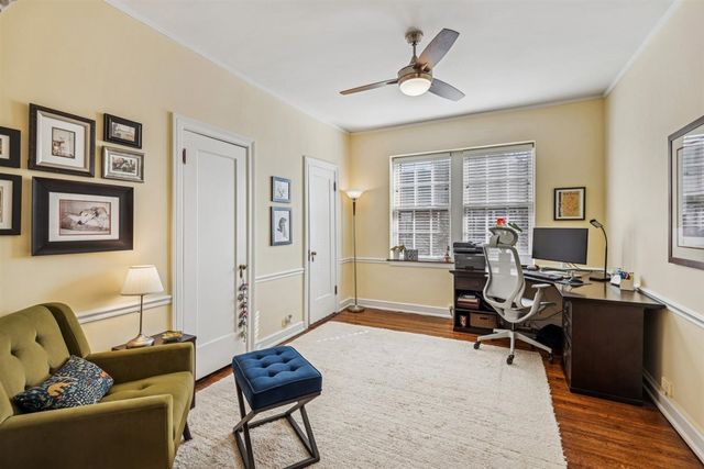 200 S Maple Avenue 12, Oak Park, IL 60302