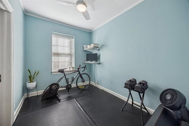 200 S Maple Avenue 12, Oak Park, IL 60302