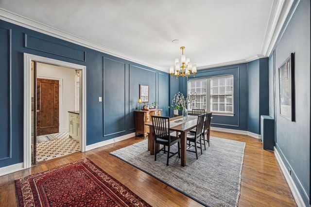 200 S Maple Avenue 12, Oak Park, IL 60302