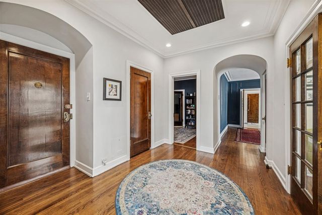 200 S Maple Avenue 12, Oak Park, IL 60302