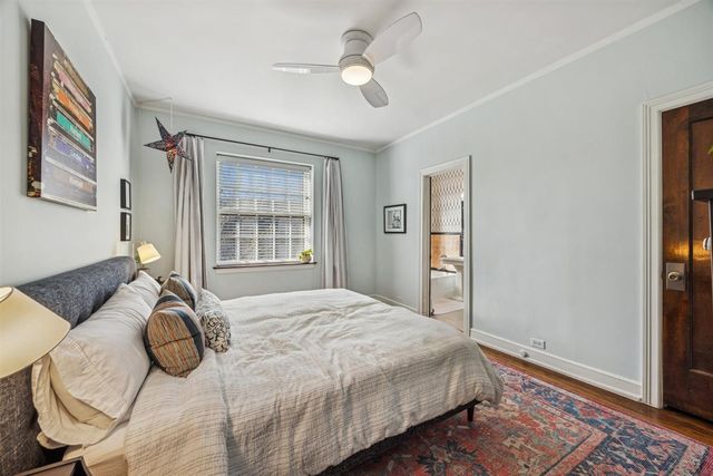 200 S Maple Avenue 12, Oak Park, IL 60302