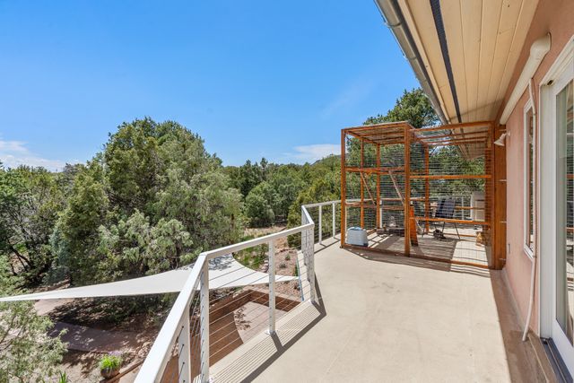 22 Madre De Dios, Santa Fe, NM 87505