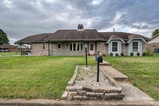 300 ROOSEVELT Drive, Mount Vernon, IN 47620