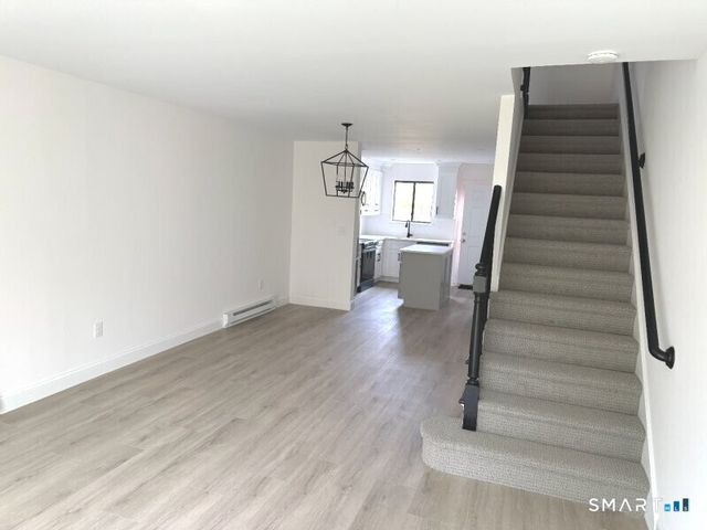 81 Sterling Village 81, Meriden, CT 06450