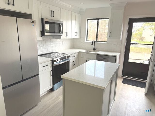 81 Sterling Village 81, Meriden, CT 06450