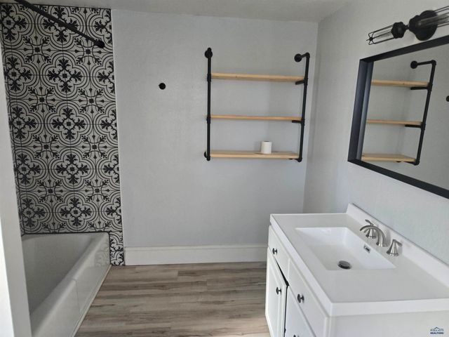 914 FARLOW AVE, Rapid City, SD 57701