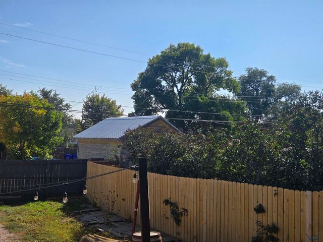 914 FARLOW AVE, Rapid City, SD 57701