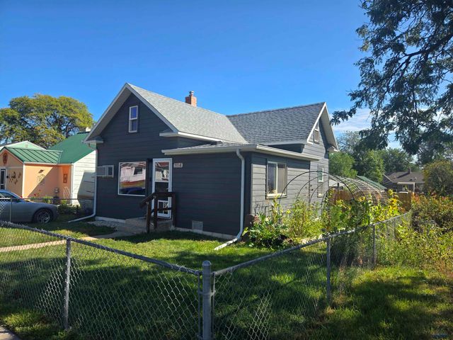 914 FARLOW AVE, Rapid City, SD 57701