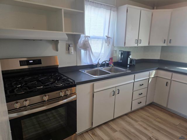 914 FARLOW AVE, Rapid City, SD 57701