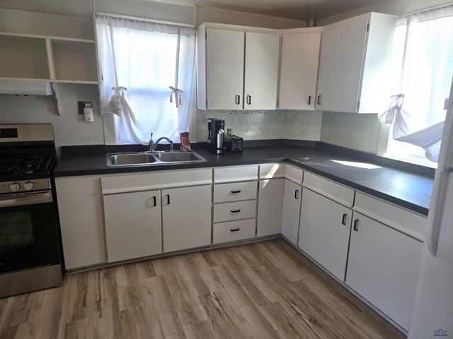 914 FARLOW AVE, Rapid City, SD 57701