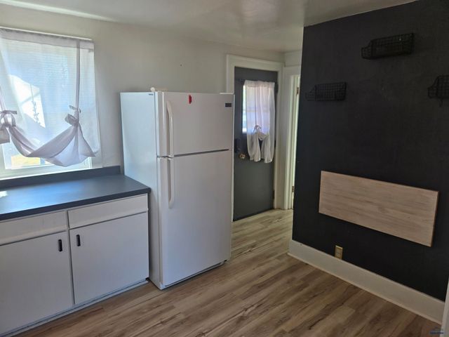 914 FARLOW AVE, Rapid City, SD 57701