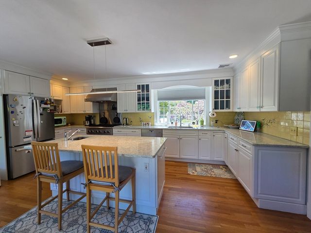 29 Barker St, Pembroke, MA 02359