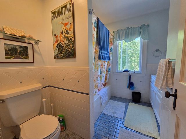 29 Barker St, Pembroke, MA 02359