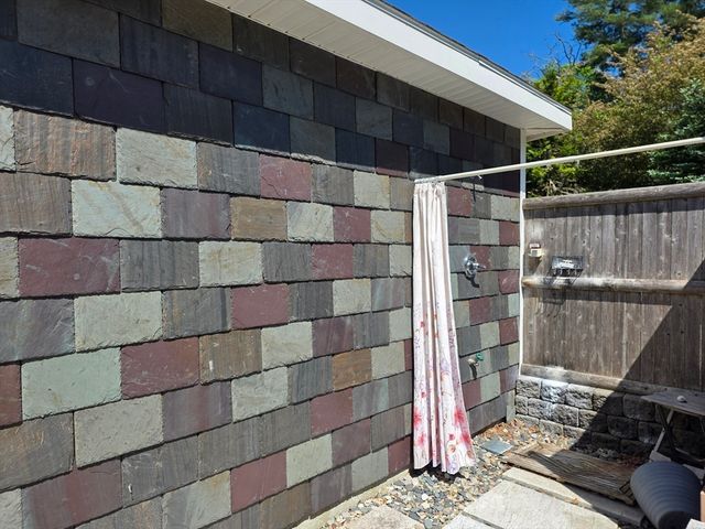 29 Barker St, Pembroke, MA 02359