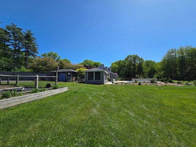 29 Barker St, Pembroke, MA 02359
