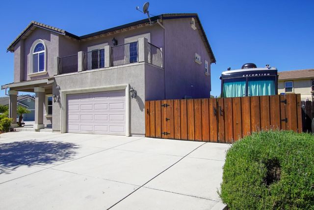 1890 Calistoga Drive, Hollister, CA 95023