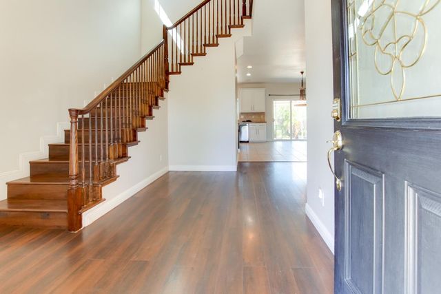 1890 Calistoga Drive, Hollister, CA 95023