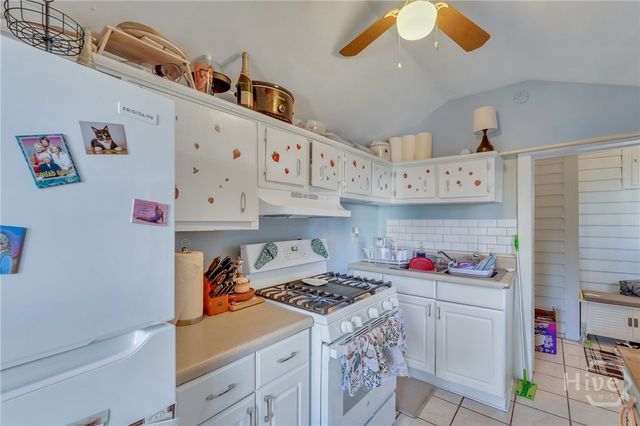 218 W Anderson Street Lower, Savannah, GA 31401