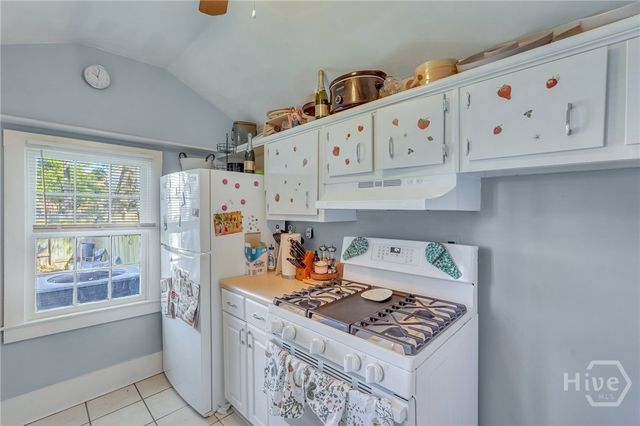 218 W Anderson Street Lower, Savannah, GA 31401