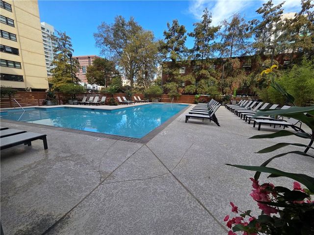 878 Peachtree NE Street 318, Atlanta, GA 30309