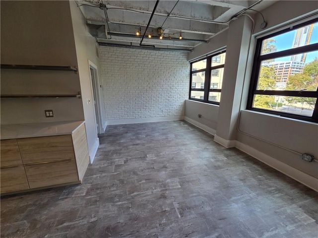 878 Peachtree NE Street 318, Atlanta, GA 30309