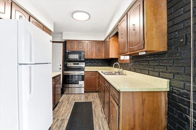 2820 31ST STREET SOUTH, Wisconsin Rapids, WI 54494