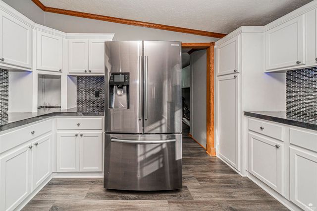 507 E 1st Street, Enterprise, KS 67441