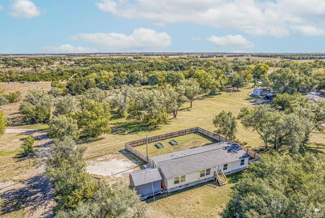 507 E 1st Street, Enterprise, KS 67441