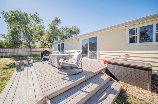 507 E 1st Street, Enterprise, KS 67441