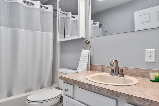 89 Spice Bush Trail, Narragansett, RI 02882