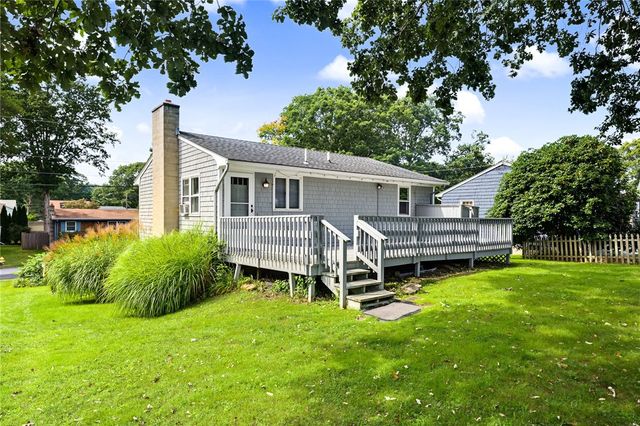 89 Spice Bush Trail, Narragansett, RI 02882