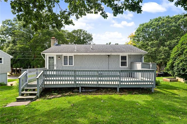 89 Spice Bush Trail, Narragansett, RI 02882