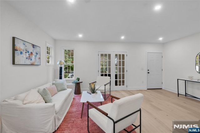 30 Irving Street 1, Montclair, NJ 07042