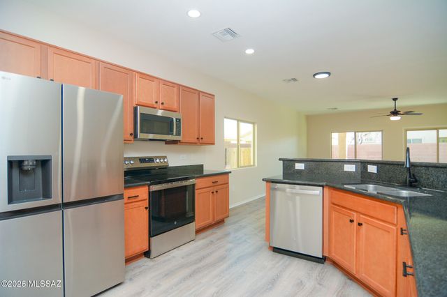 7314 E Heartwood Drive, Tucson, AZ 85756