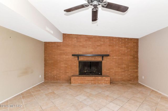 611 S Staunton Drive, Tucson, AZ 85710