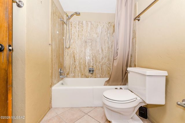 611 S Staunton Drive, Tucson, AZ 85710