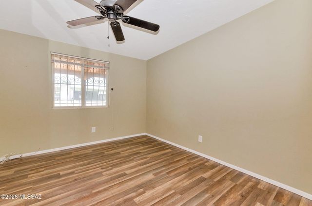 611 S Staunton Drive, Tucson, AZ 85710