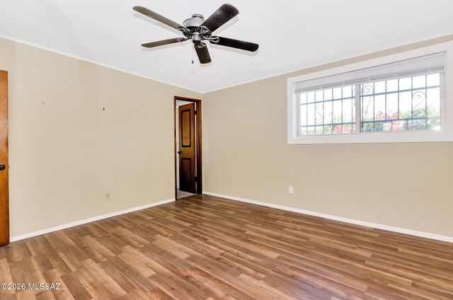 611 S Staunton Drive, Tucson, AZ 85710