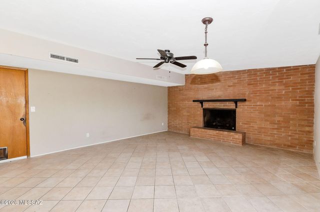 611 S Staunton Drive, Tucson, AZ 85710