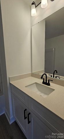 382 W Moore Avenue A, Mooresville, NC 28115