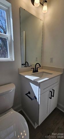 382 W Moore Avenue A, Mooresville, NC 28115