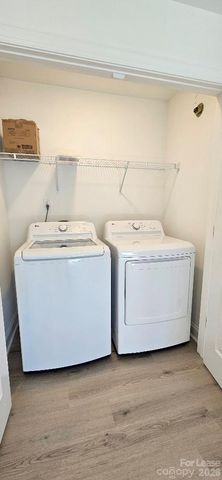 382 W Moore Avenue A, Mooresville, NC 28115