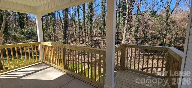 382 W Moore Avenue A, Mooresville, NC 28115