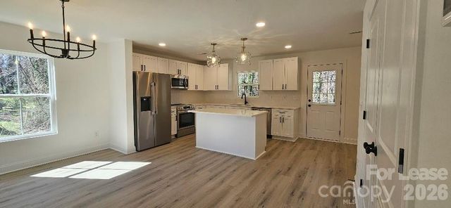 382 W Moore Avenue A, Mooresville, NC 28115