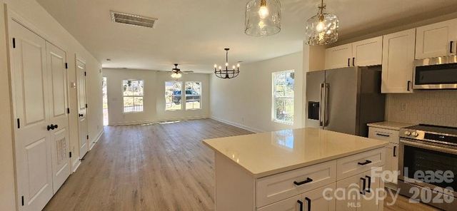 382 W Moore Avenue A, Mooresville, NC 28115