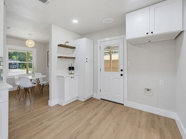 5864 Coleman Street, Westworth Village, TX 76114